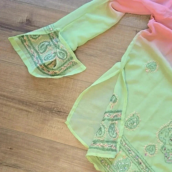 Elegant BohemianPeach and Green Embroidered sequin  Women's Top tunic - Picture 8 of 8